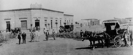 Archivo: 1908 - Calle 20 desde Estacion.jpg